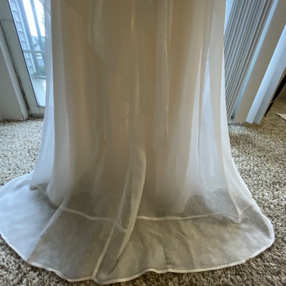 Sarah Seven “Practically Perfect” wedding dress - Picture 5 of 10